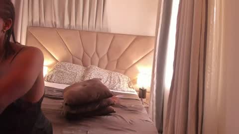 Snapshot of jasmin_melons chatting on 06.18.26 jasmin_melons online show from 06.18.26