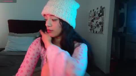 Snapshot of jasmine_019 chatting on 07.11.26 J- next transmission december 4 online show from 07.11.26
