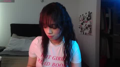 Snapshot of jasmine_019 chatting on 07.12.26 J- next transmission december 4 online show from 07.12.26