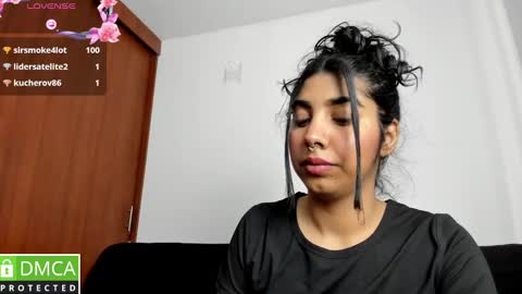 Snapshot of jasmine_bunny_ chatting on 01.22.25 Jasmine online show from 01.22.25