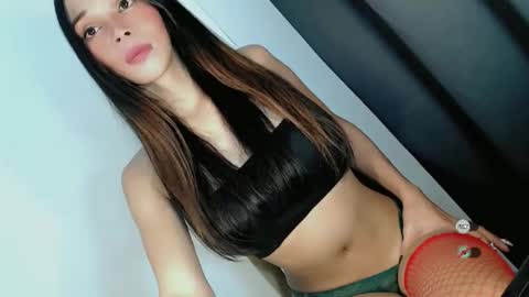 Snapshot of jasmine_on_live chatting on 06.05.26 CUTE JANNA online show from 06.05.26