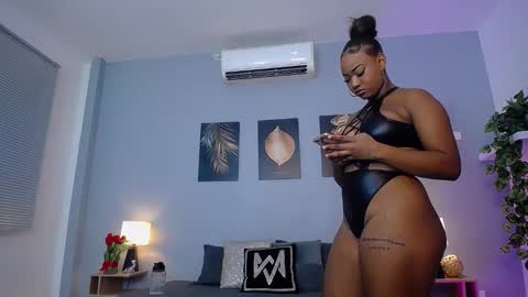 Instagram jasminecampbell1  online show from 12.13.24