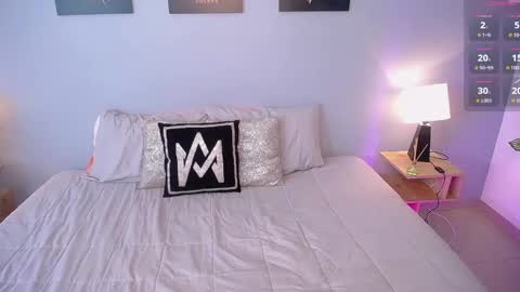 Instagram jasminecampbell1  online show from 02.04.25