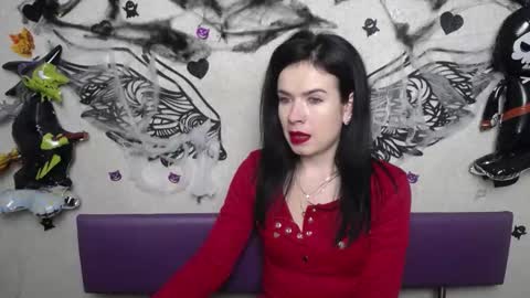 JasmineKouch online show from 11.11.25