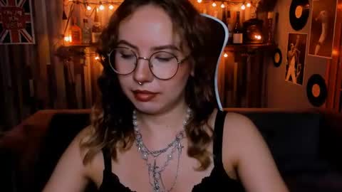 Snapshot of jasminemilko chatting on 07.16.26 Jasmine online show from 07.16.26