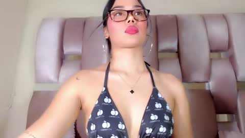 Snapshot of jasminemoore chatting on 07.31.26 Jazmin online show from 07.31.26