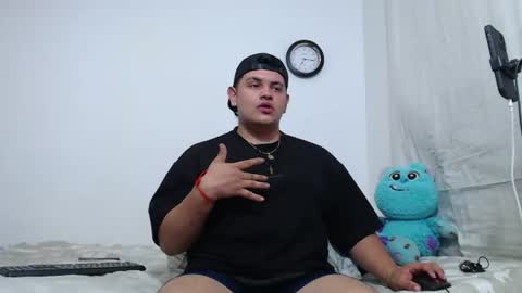 Snapshot of jason_boy_ chatting on 07.18.26 jason_boy_ online show from 07.18.26