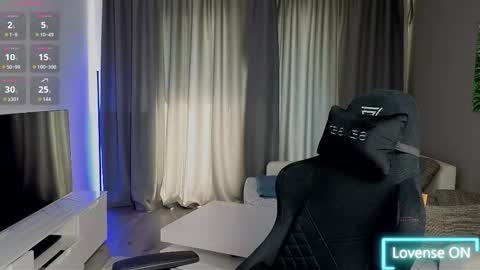 Snapshot of jasonblakes chatting on 02.19.26 FOR CUSTOM VIDEOS DM online show from 02.19.26