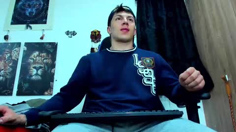 Javier online show from 02.26.25