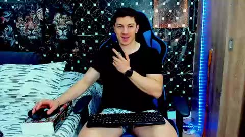 Snapshot of javiersexymann chatting on 07.10.26 Javier online show from 07.10.26