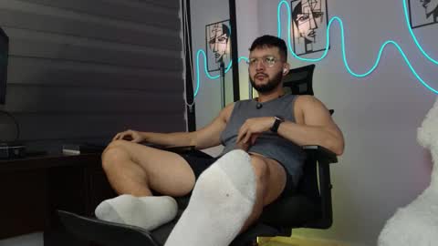 Snapshot of jaxon_blaze chatting on 10.21.25 Jaxon online show from 10.21.25