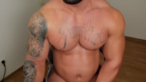 Snapshot of jaxonhunk chatting on 12.11.24 JaxonHunk online show from 12.11.24