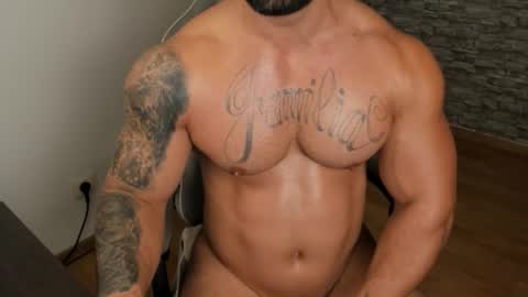 Snapshot of jaxonhunk chatting on 10.03.25 JaxonHunk online show from 10.03.25