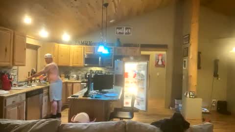 jay_banks0420 online show from 02.19.25