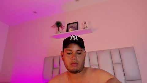 Snapshot of jay_kross1 chatting on 02.11.26 jayyy online show from 02.11.26