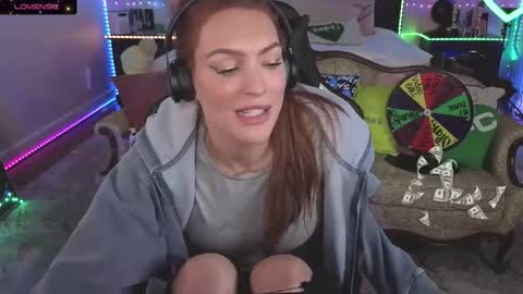 JennyBlighe online show from 11.28.25