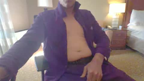 Snapshot of jayboo777 chatting on 10.21.25 sissy gurl online show from 10.21.25