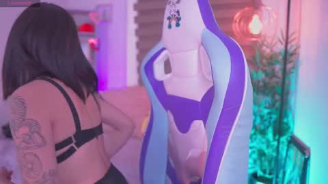 Snapshot of jayden_cournikovaa chatting on 09.22.25 Jayen online show from 09.22.25