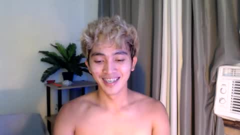Snapshot of jaysee_hugecox chatting on 05.31.26 jaysee_hugecox online show from 05.31.26