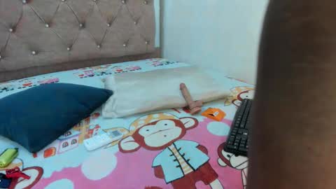 jazmin040_ online show from 12.17.25