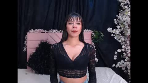 Snapshot of jazmin_crown chatting on 08.01.26 jazmin_crown online show from 08.01.26