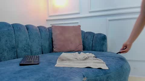 Jasmine  online show from 02.21.25