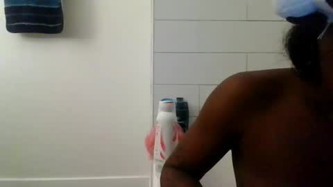 Snapshot of jazzystelo0 chatting on 10.15.25 Jazzystelo online show from 10.15.25