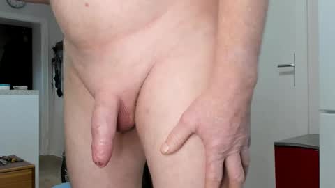 Snapshot of jbiker chatting on 01.07.25 Jrgen online show from 01.07.25