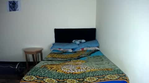 Snapshot of jboy_s chatting on 12.11.24 jboy_s online show from 12.11.24