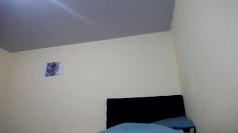 Snapshot of jboy_s chatting on 12.17.24 jboy_s online show from 12.17.24