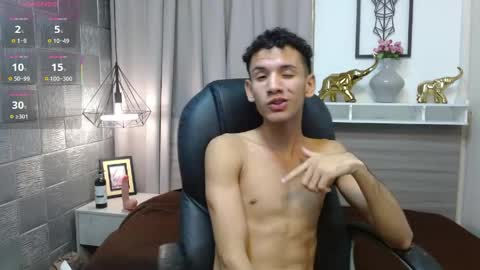 jdwhite18 online show from 06.04.26