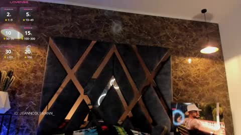 Jean Colleman online show from 04.16.26