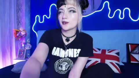 Snapshot of jeannesabatier chatting on 05.14.26 Jean online show from 05.14.26
