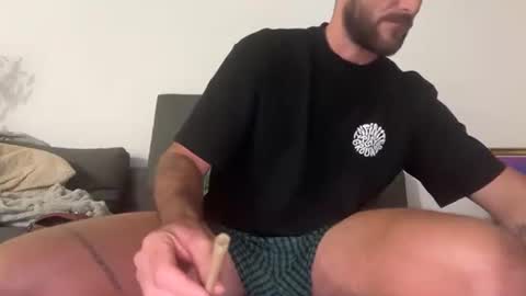 Snapshot of jeannojeanne13 chatting on 10.03.25 jeannojeanne13 online show from 10.03.25