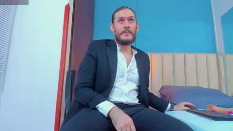 Jeanpiere online show from 12.05.25