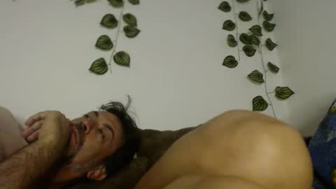 Snapshot of jeans_and_emma chatting on 03.01.25 jeans_and_emma online show from 03.01.25