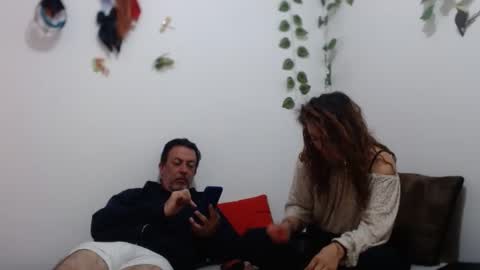 Snapshot of jeans_and_emma chatting on 03.06.25 jeans_and_emma online show from 03.06.25