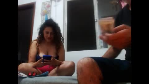 Snapshot of jeans_and_emma chatting on 09.12.25 jeans_and_emma online show from 09.12.25