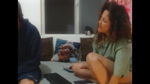 Snapshot of jeans_and_emma chatting on 09.16.25 jeans_and_emma online show from 09.16.25