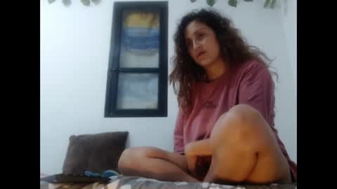 Snapshot of jeans_and_emma chatting on 09.28.25 jeans_and_emma online show from 09.28.25