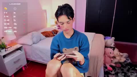 Snapshot of jeesus_vd chatting on 12.28.24  J E V D  online show from 12.28.24