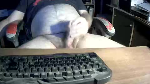 Snapshot of jeff_40962 chatting on 10.30.25 Jeffrey Sinclair online show from 10.30.25