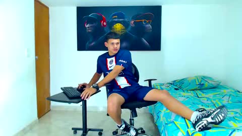 Snapshot of jeffer21_hot chatting on 01.17.25 jeffer21_hot online show from 01.17.25