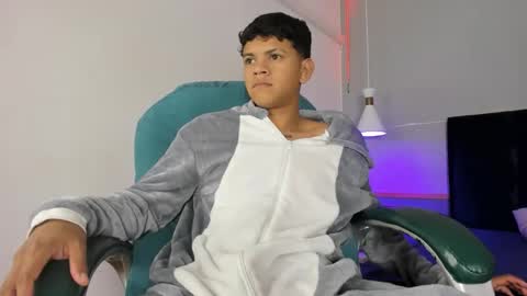 Snapshot of jeffry_wolvess chatting on 02.25.26 Jeffry online show from 02.25.26