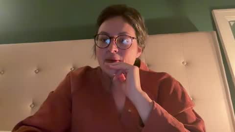 Snapshot of jellybeanin chatting on 01.16.25 Jelli online show from 01.16.25