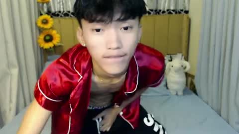 Snapshot of jemart_urnaughtboy chatting on 06.25.26 jemart_urnaughtboy online show from 06.25.26