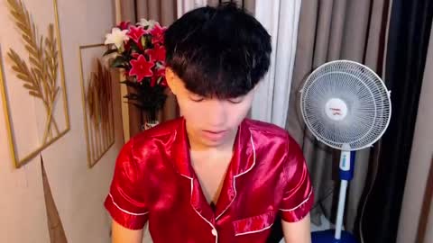 Snapshot of jemart_urnaughtboy chatting on 07.18.26 jemart_urnaughtboy online show from 07.18.26