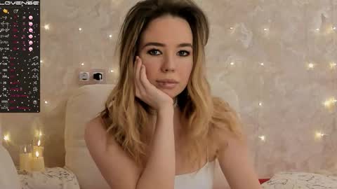 EvaSileZ online show from 12.21.25