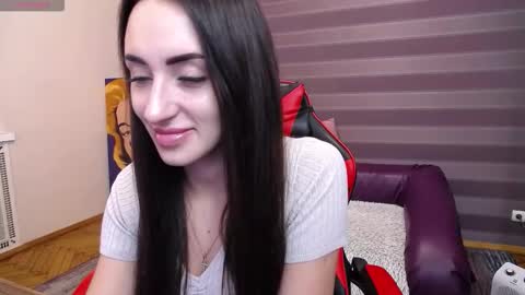 Kira online show from 11.21.25