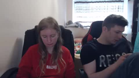 JenisAndPeter online show from 10.26.25